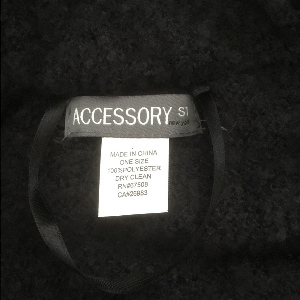 Accessory ST Poncho Wrap - Picture 3 of 3
